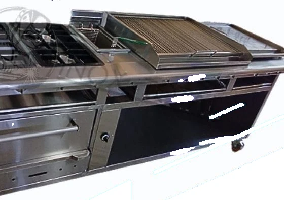 Combo Master con plancha, parrilla, cuatro quemadores, freidora y horno