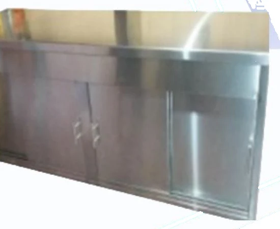 Mueble pantry de acero inoxidable con puertas corredizas